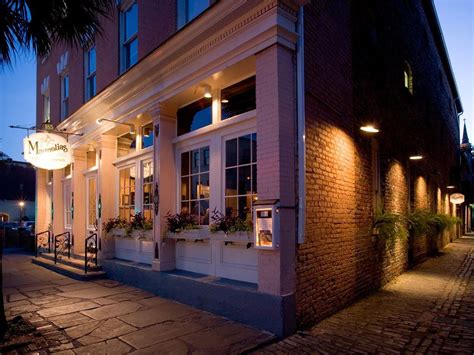 best restaurants charleston historic district.